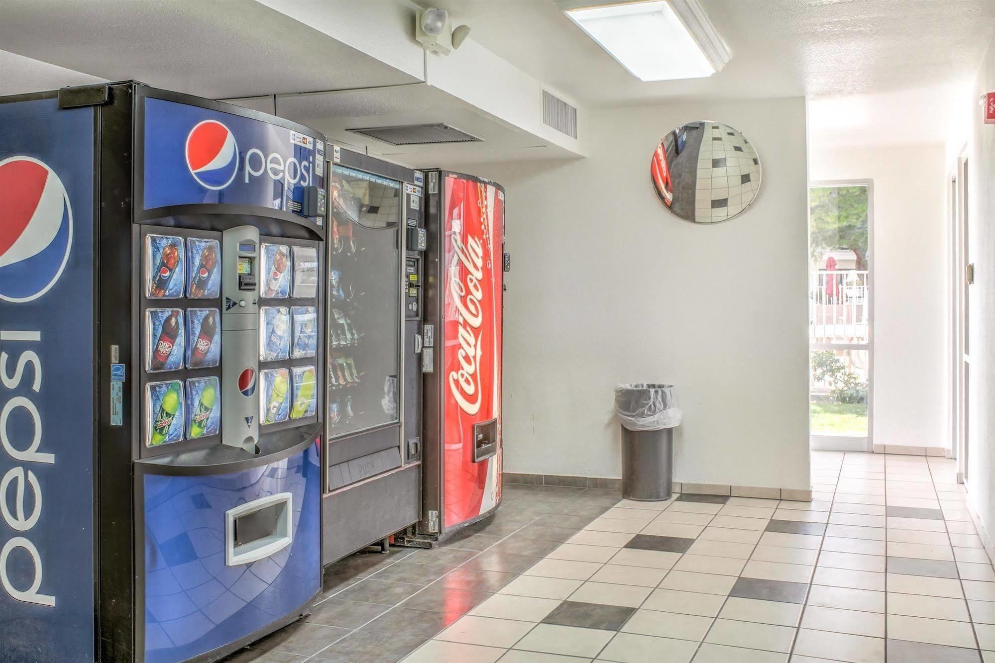 Motel 6-Mojave, Ca Ngoại thất bức ảnh