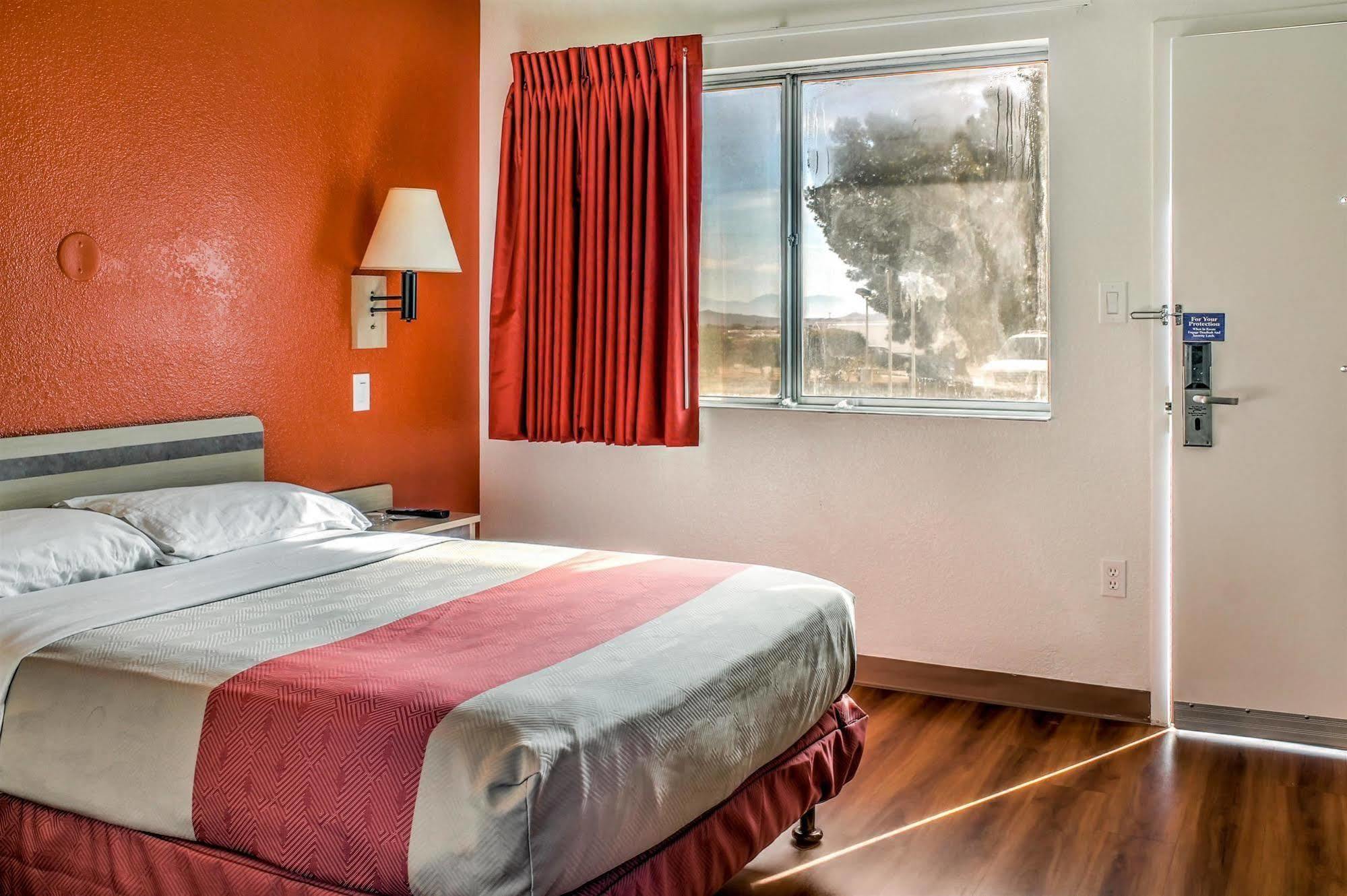 Motel 6-Mojave, Ca Ngoại thất bức ảnh