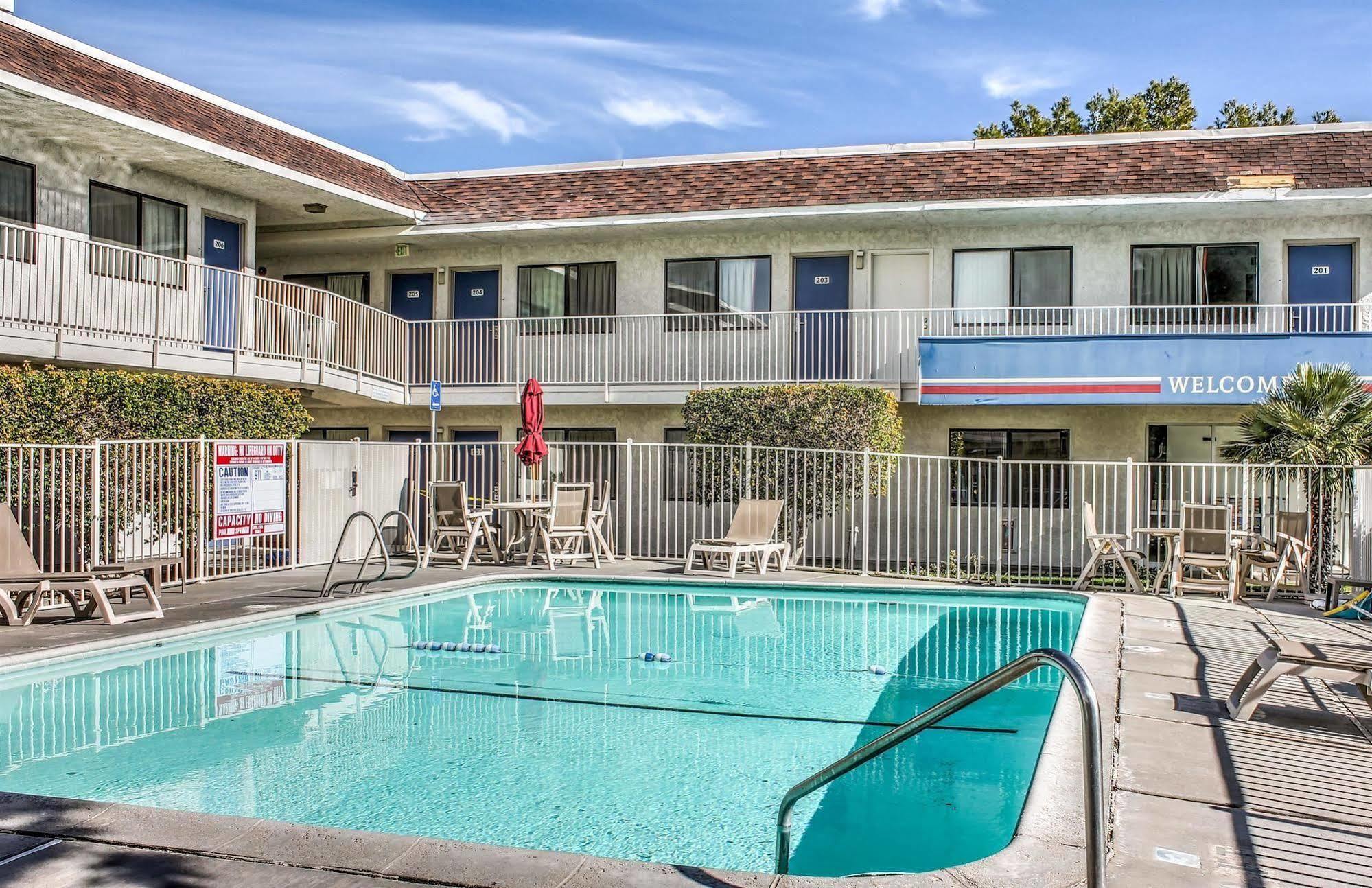 Motel 6-Mojave, Ca Ngoại thất bức ảnh